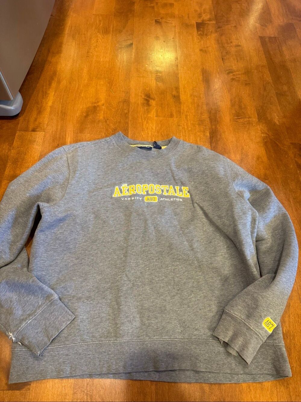 Y2K Aeropostale A87 Varsity Sweatshirt Juniors XL Gray Distressed 2000s